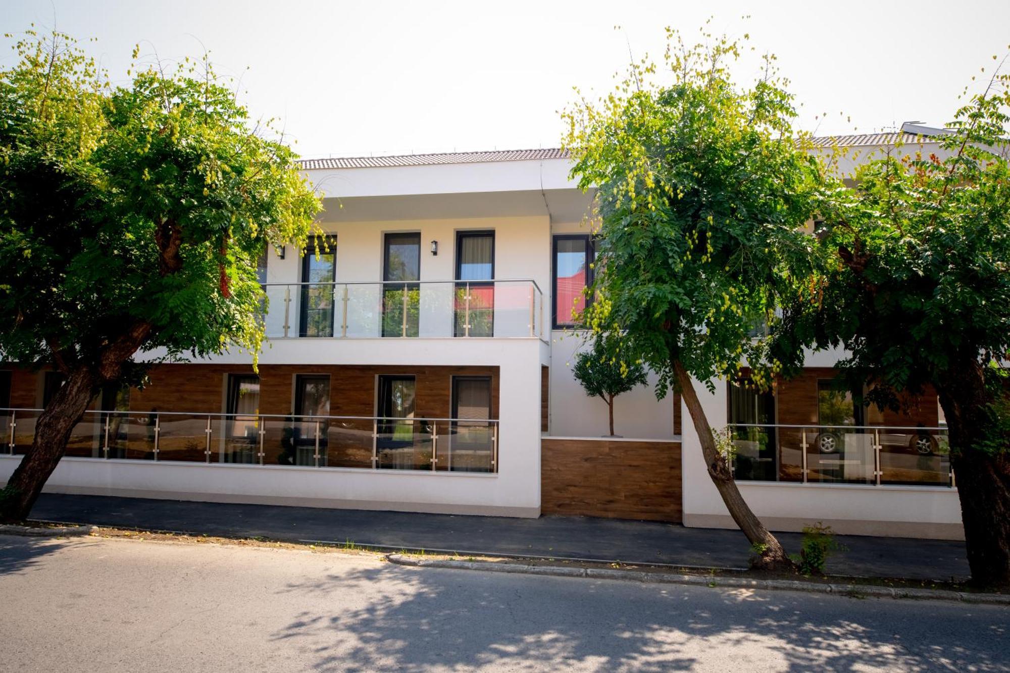 Elixir Panzio Bed & Breakfast Nyirbator Exterior photo