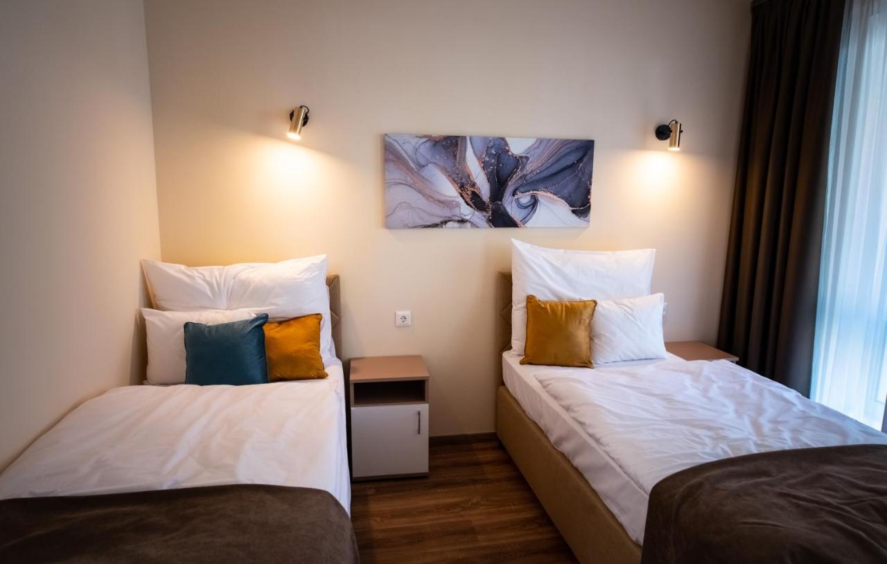Elixir Panzio Bed & Breakfast Nyirbator Exterior photo