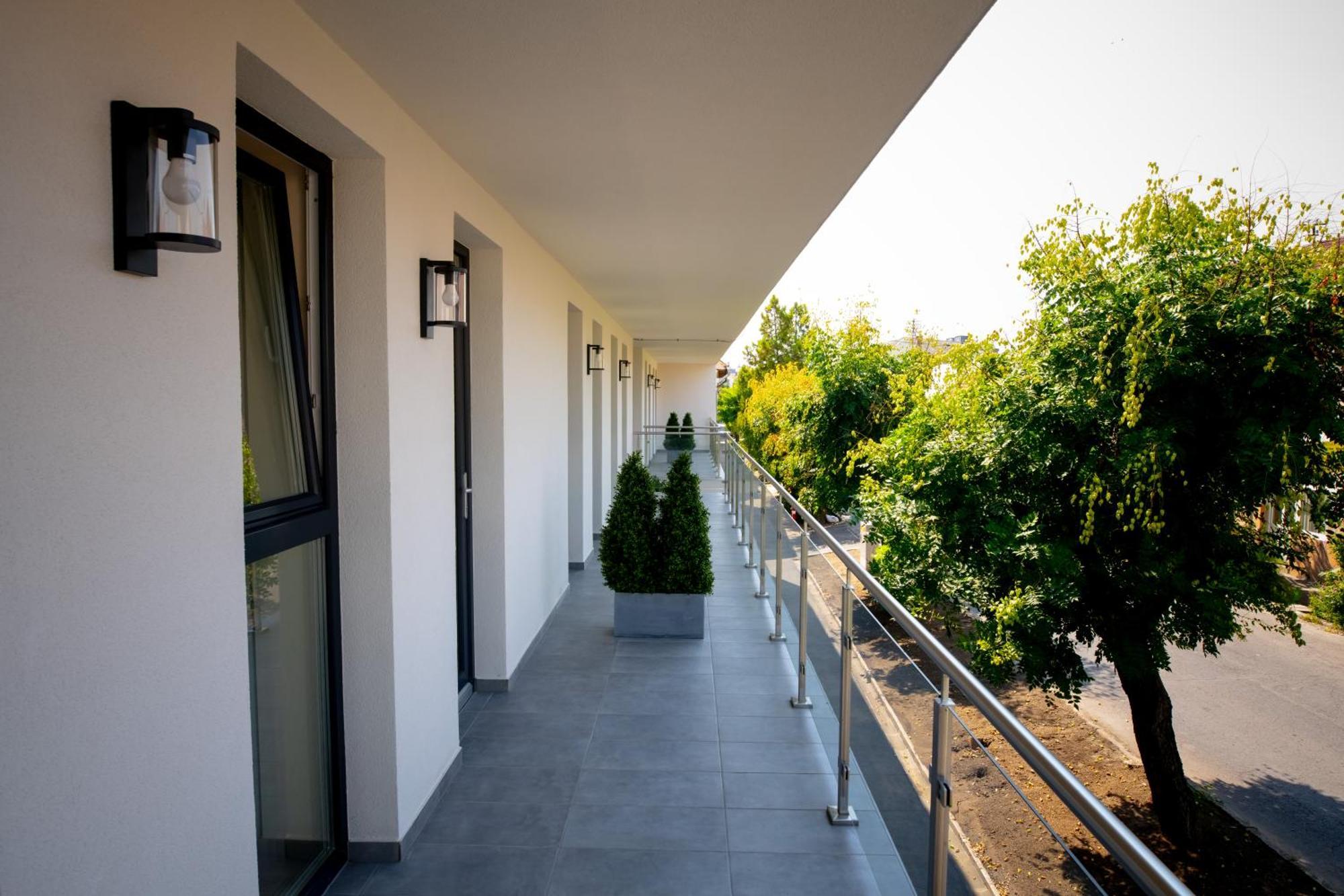 Elixir Panzio Bed & Breakfast Nyirbator Exterior photo